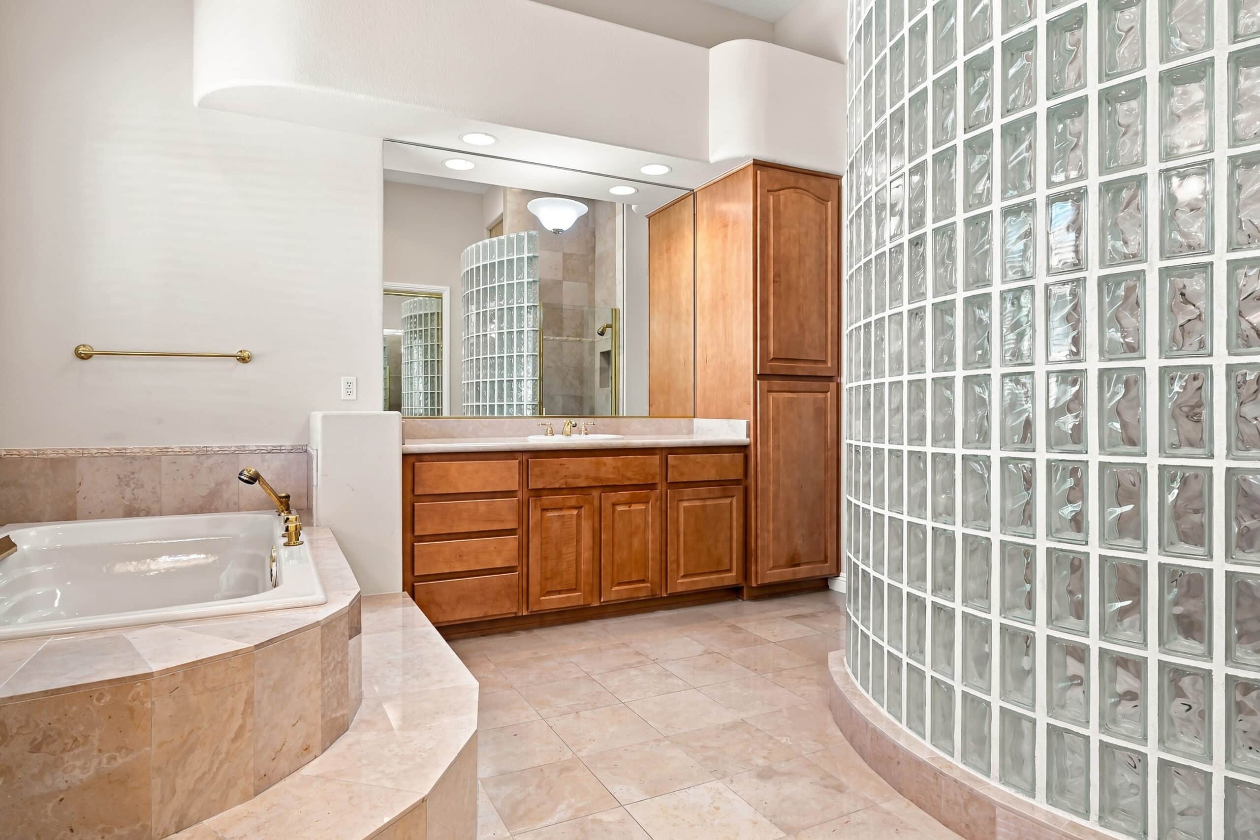 Las Vegas Matterport and Real Estate Photography Pricing 5 6 Old Marsh Ct (35)